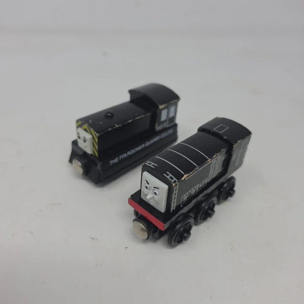 Thomas Friends Wooden Railway Mavis + Diesel Black Engines Learning Curve Lot x